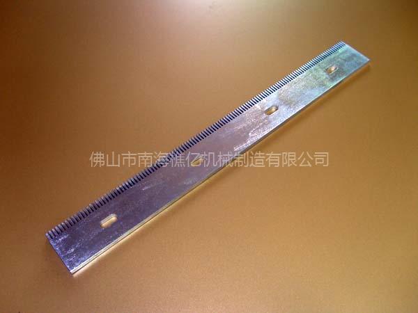 阿克明斯特地毯织机冷夹梳齿（各种规格）